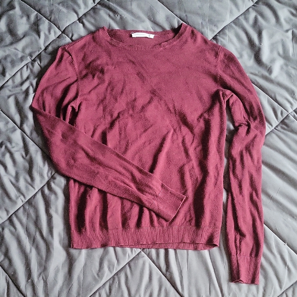 Women's Crew Neck Sweater - Burgundy